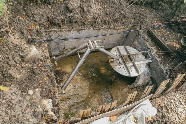 Bukit_Palma_Citraland_Surabaya_Menggunakan_Pintu_Air_Stainless_Steel_Mencegah_Banjir_Luapan_Sungai